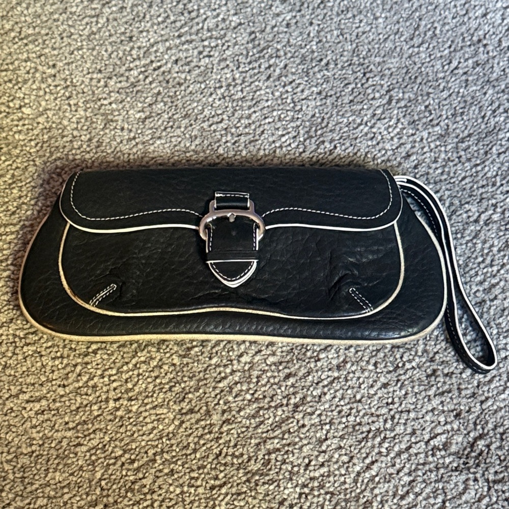 Cole Haan Vintage Essential Pouch/Wristlet/Clutch in Pebbled Leather. 9”x4”